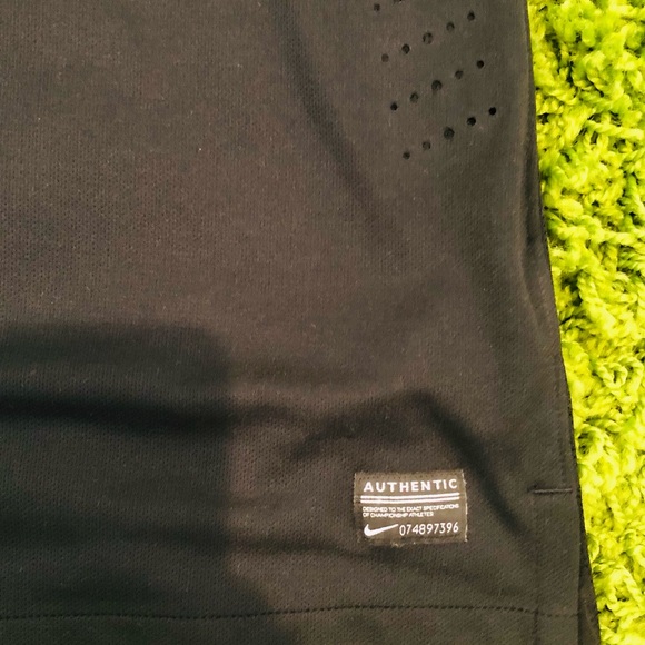 Brazil  "Black Out" Jersey 2013 (Authentic) - Picture 7 of 9